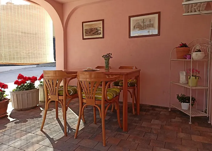Apartament Nola